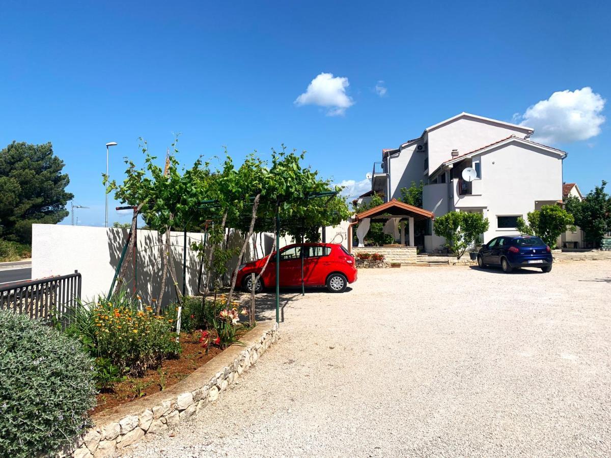 Apartmani Kardum Brodarica Brodarica  Bagian luar foto