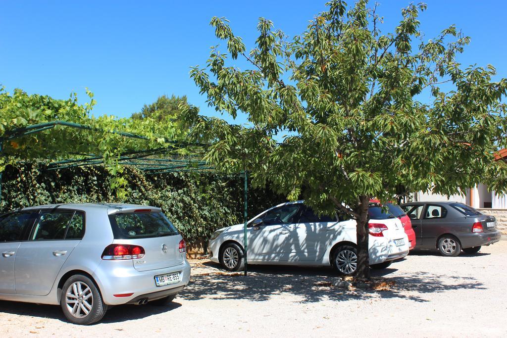 Apartmani Kardum Brodarica Brodarica  Bagian luar foto